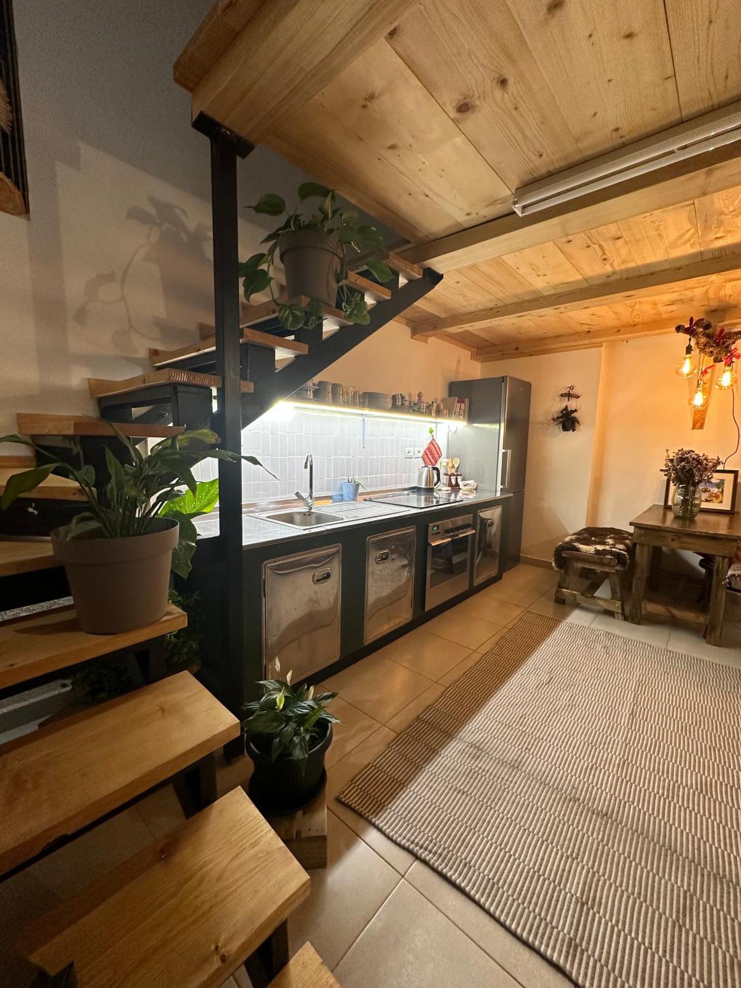My Wooden Apartments Τίρανα Εξωτερικό φωτογραφία